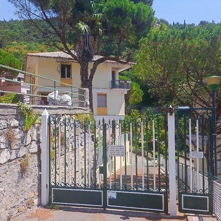 Forti Genova-Free Parking Castellaccio Apartment Exterior foto